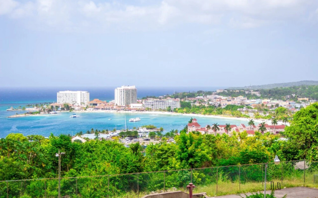 Ocho Rios Studio Ocean View