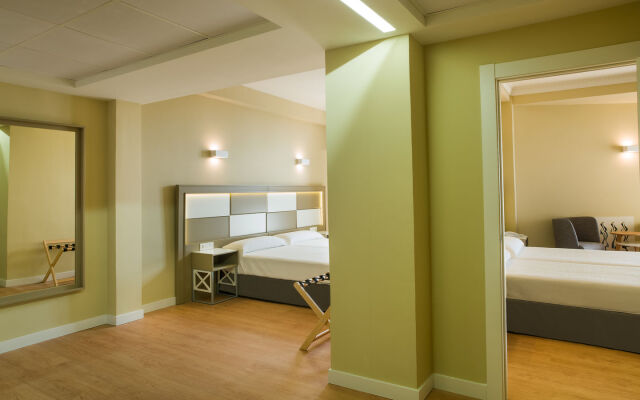 Hotel Monarque Torreblanca
