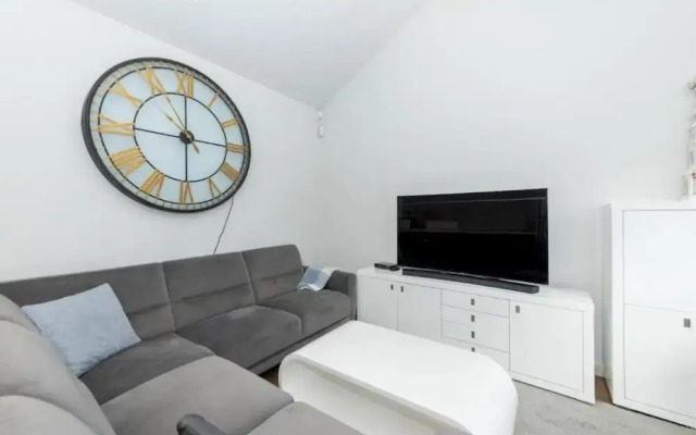2-bed House in Reading-near Town-sleeps 4