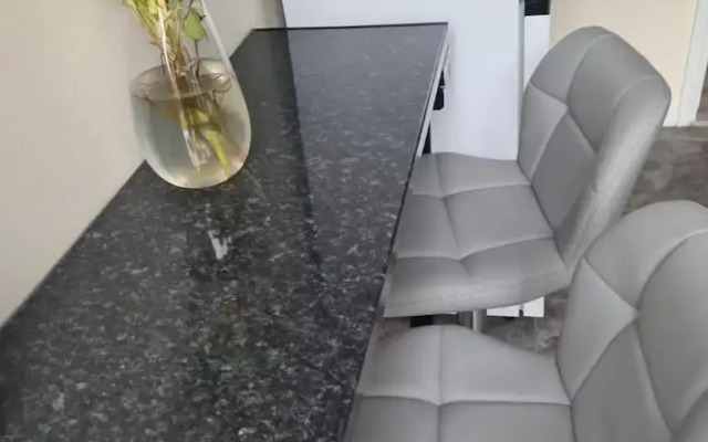 London - Sleeps 4 - Parking - Garden - Petfriendly