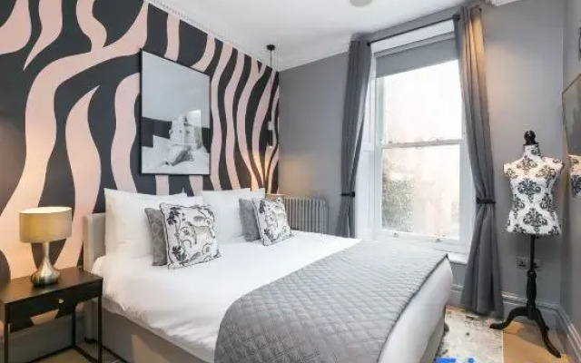 The Chambers - Covent Garden - by Frankie