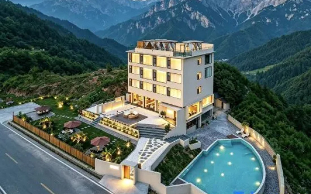 Tingshan Jiaoxia · Homestay: A Designer Riverside Mountain-View Retrea – Outside – Qiannan