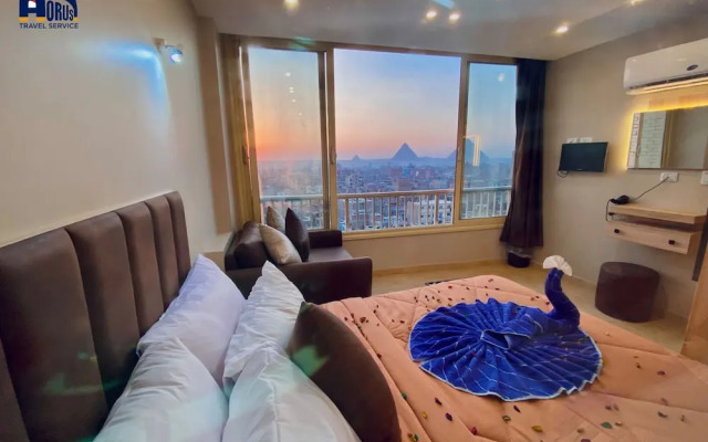 Horus Horizon INN Pyramids View