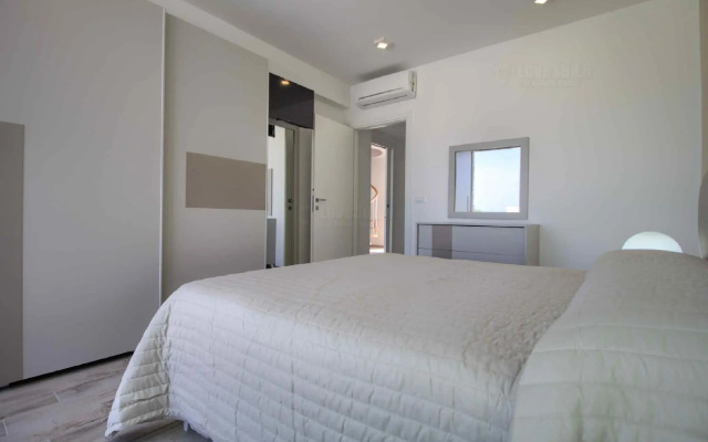 Apt Ristola Deluxe Seaview