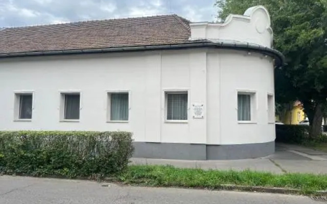 Vácz Hotel