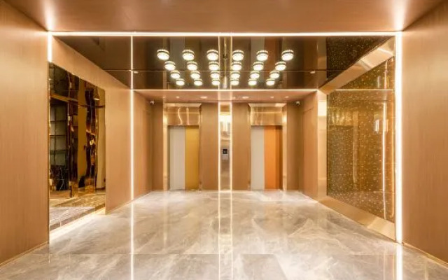 Orange Hotel (Hangzhou Binjiang Xingguang Avenue Pedestrian Street)