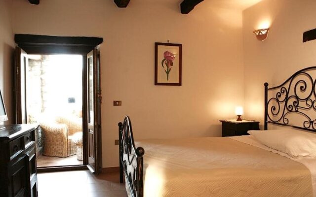 Al Piccolo Borgo Locanda Con Alloggio