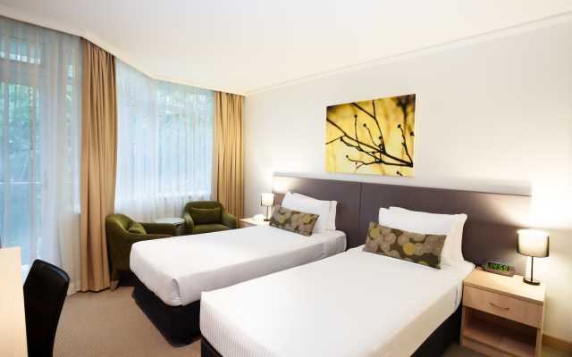 Mirage Hotel Newport