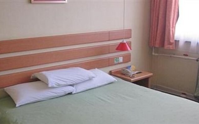 Home Inn (Dunhua Hanzhang Street Branch)