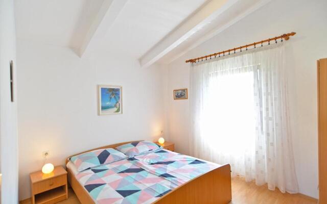 Apartments Mira 667