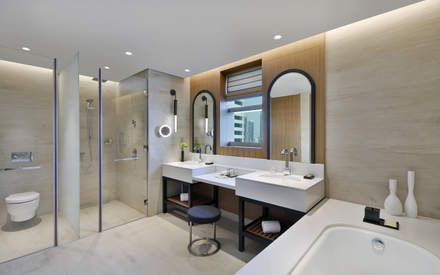 Double Tree by Hilton Dubai Business Bay Hotel