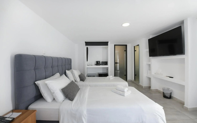 Kosmoplaz Beach Hotel