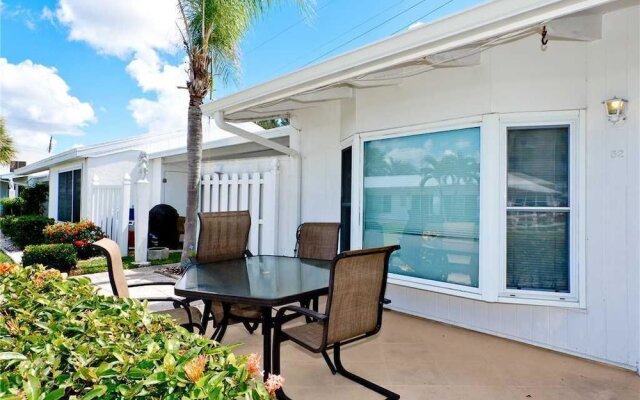 Beachaven 52 - One Bedroom Condo