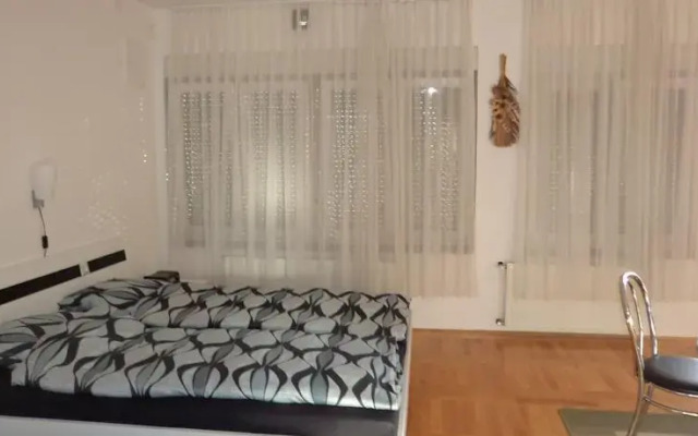 Rooms Zimmer Karlovac