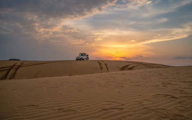 Marvin Desert Camp
