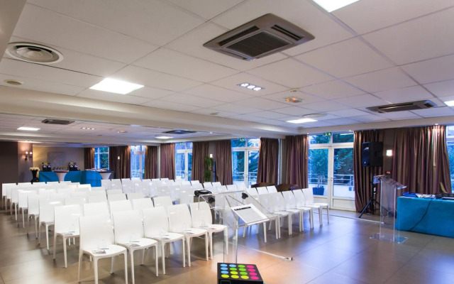 Golden Tulip Villepinte Roissy — Parc Des Expositions Hotel