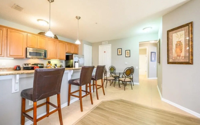 3 Bedroom Premium Lakeview Condo-1012
