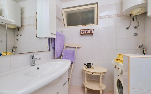 Apartments with a parking space Mali Losinj (Losinj) - 7972
