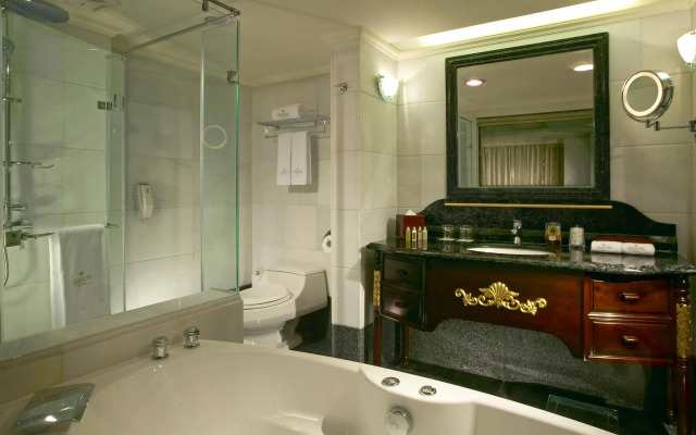 Royal Seasons Hotel Taipei Nanjing West