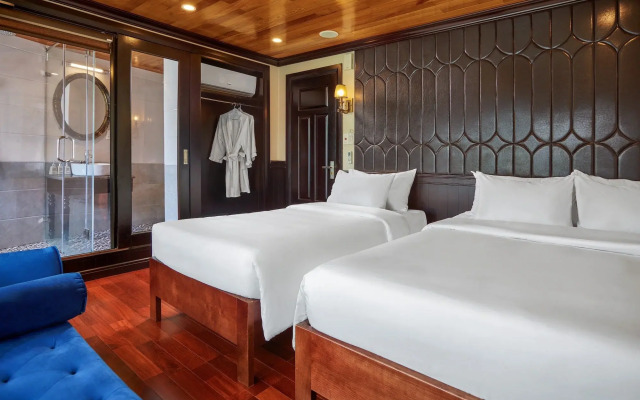 Lan Ha Legend Cruise