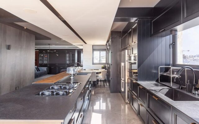 Deluxe  Beachfront 3BR Penthouse
