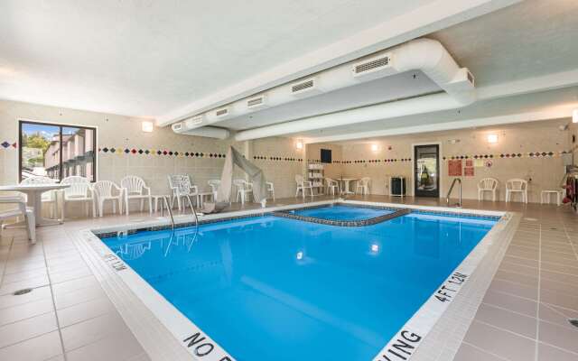 Quality Inn Traverse City