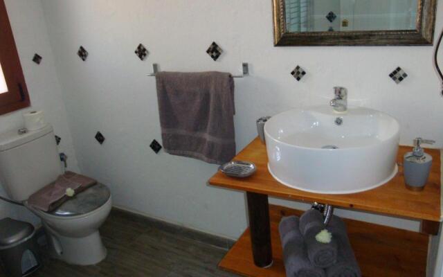 Paradise Apartment 1 Minute from the beach