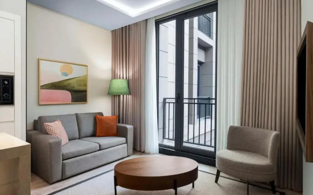 Altunizade Suites Istanbul, Curio Collection by Hilton