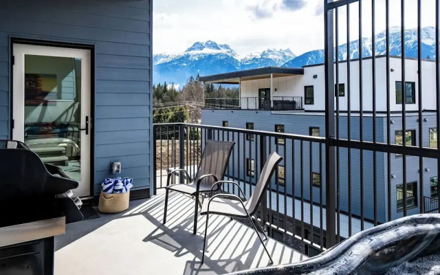 Mountain Revelation Revelstoke Vacations