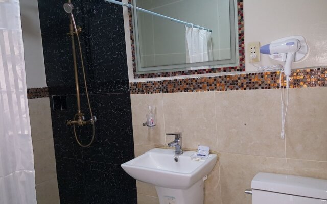 Phil Oasis Hotel & Resort