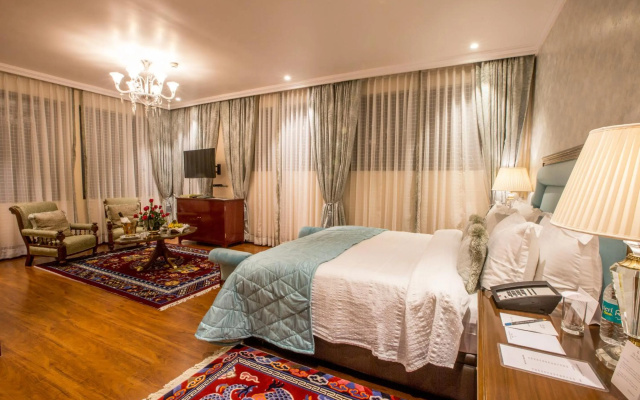 The Elgin, Darjeeling – Guest Rooms – Darjeeling