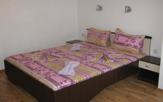 Guest House Mihalevi