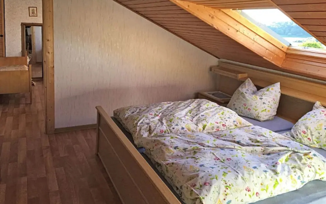 Cozy Apartment in Ellar With Garden