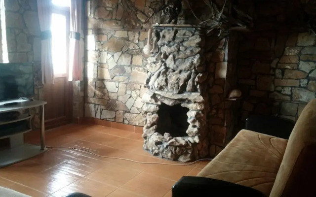 Gokceada Uysallar Köy Evi