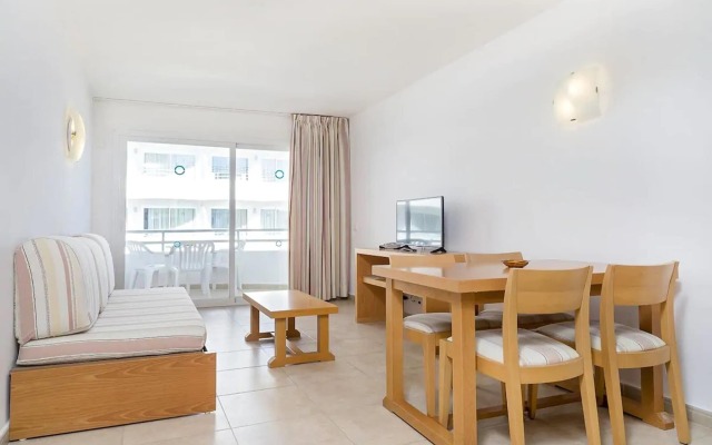 Apartamentos Mar y Playa