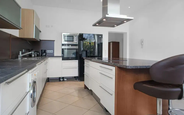 Perfect 7BR Stay Near Hauptbahnhof