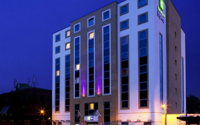 Holiday Inn Express London-Watford Junction by IHG