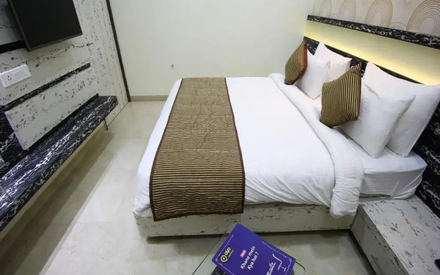 OYO Premium Home Guard Chowk Dwarka