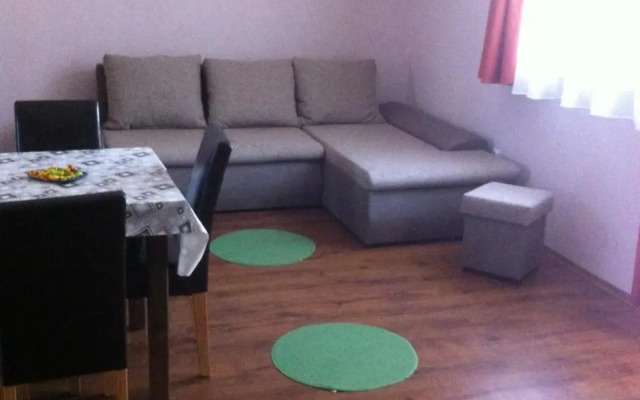 Áron Apartment