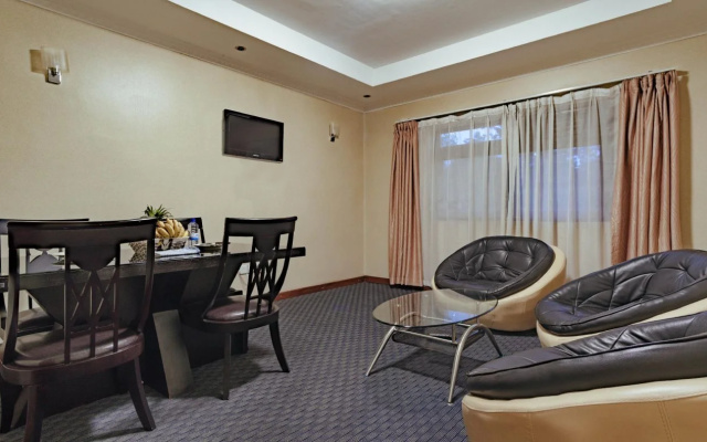Hill View Hotel & Apartments