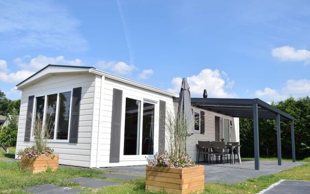 Chalet With Terrace Near the Veluwe