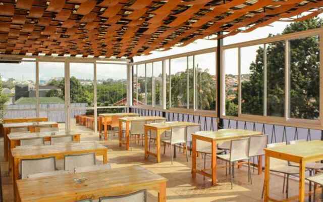Rion Hostel Bogor