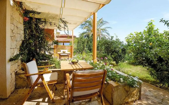 Lycia Hotel