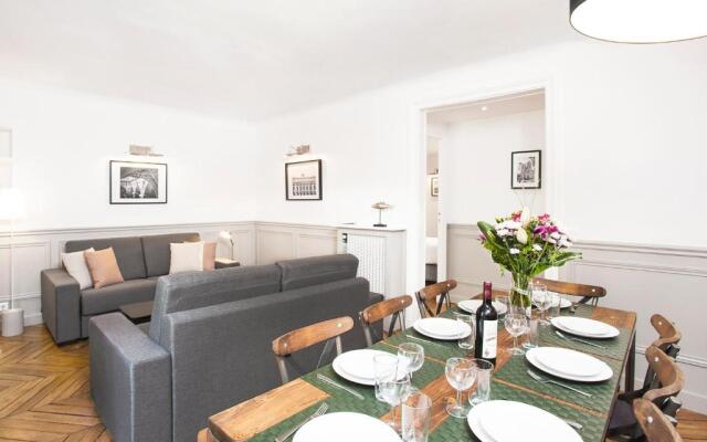 Luxury 4 Bedrooms Opera Lafayette II by Livinparis