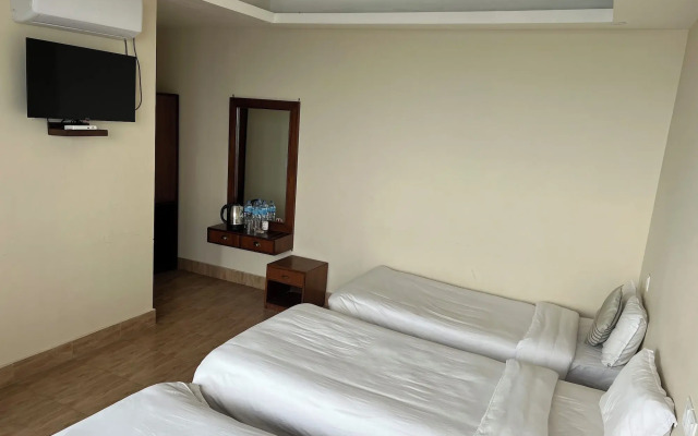 Ratna Giri Resort