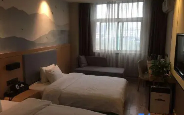 Starway Hotel (Zhengzhou Economic Development Zone Third Street)