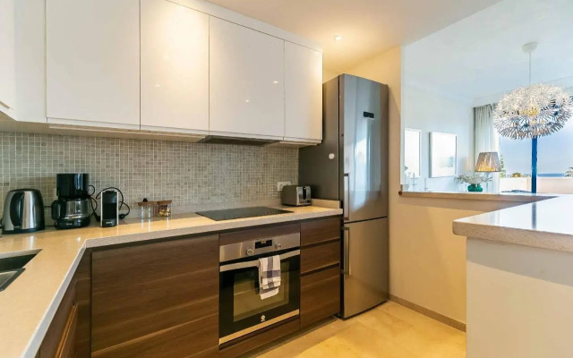 75-Apartment with Views in Elviria, Marbella