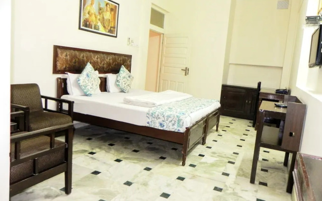 Hotel Kishan Kunj
