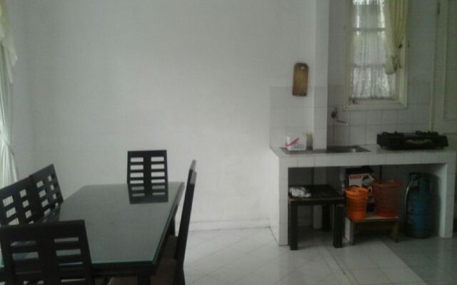 Villa Private Puncak