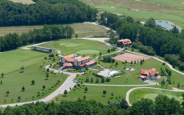 Forest Hills Hotel & Golf